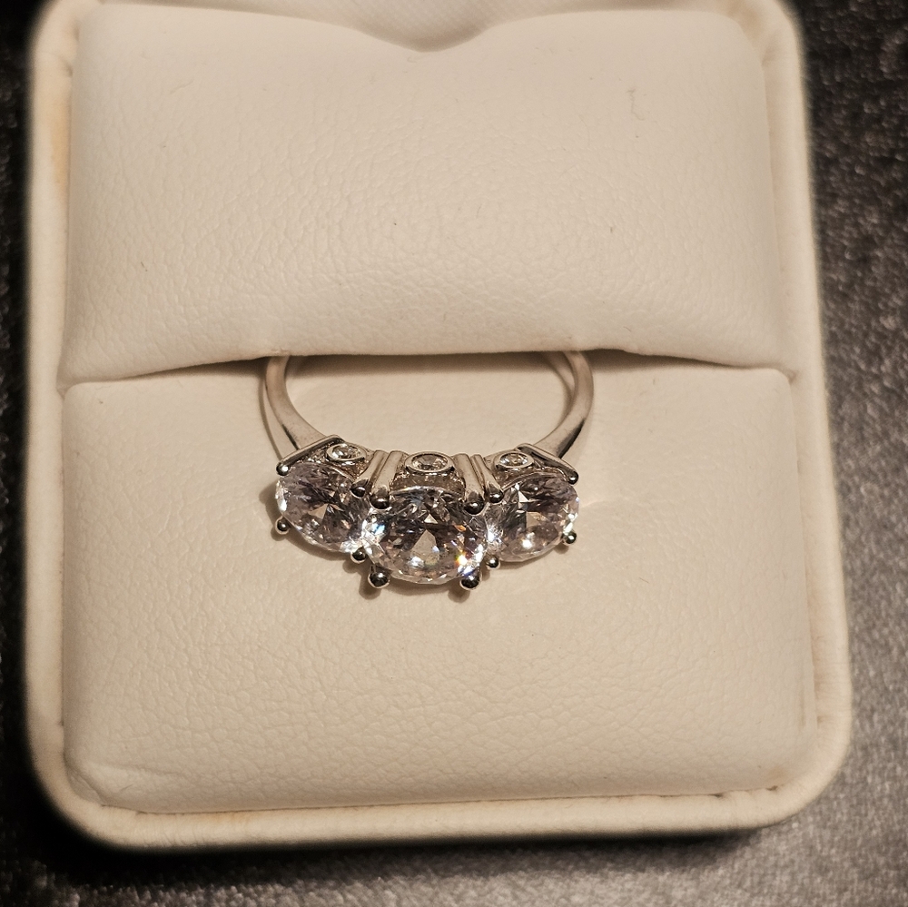 Sterling Ring - Picture 6 of 8